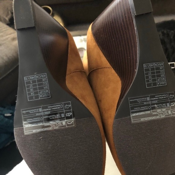 Camel colored ankle boots - Picture 4 of 4